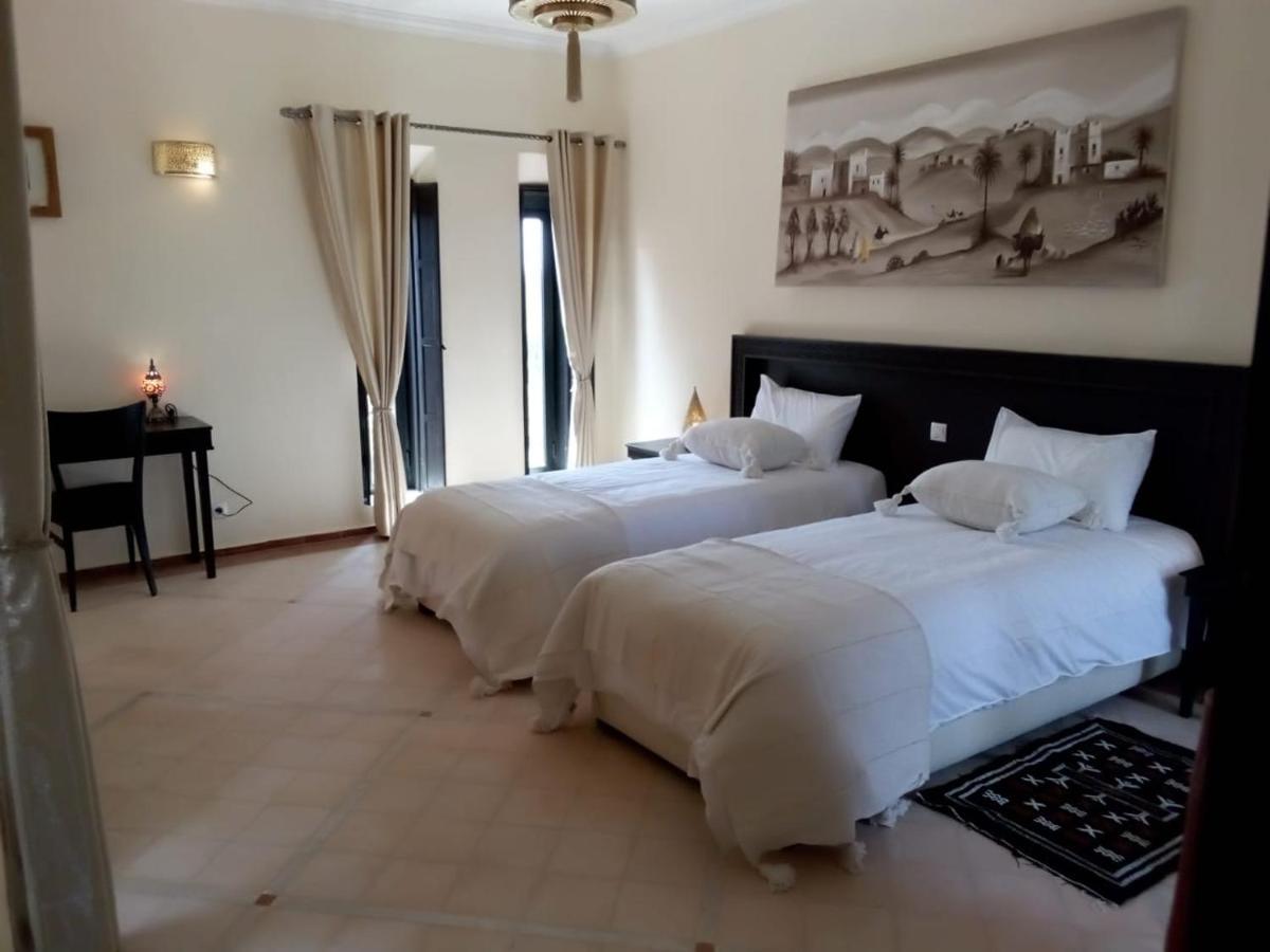Le Petit Chateau Des Anges Ouled Bouzid Exteriör bild